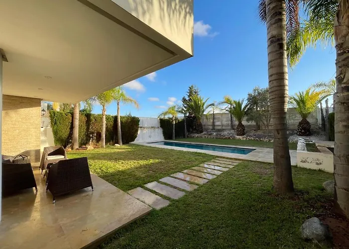 Luxury Villa Oasis, Bouznika Bay