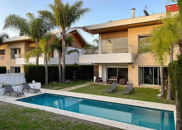 Luxury Villa Oasis, Bouznika Bay